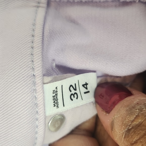 Loft, Women's Lavender Or Lilac Color, Bell Width, Raw Hem Jeans, Sz 32/14 - Picture 9 of 9